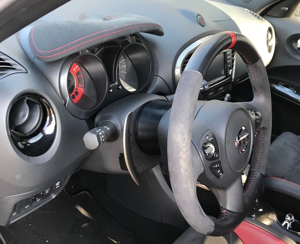 spacershop steering wheel extension kit to upgrade the Nissan Juke driving position